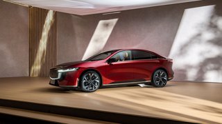 Der neue Mazda6𝖾 – Elektromobilität trifft japanische Handwerkskunst